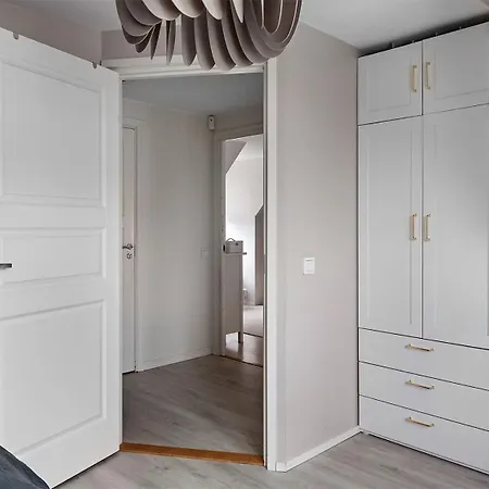Radhus Med 5 Min Bilavstand Till Centrum & Strand Halmstad Exterior photo